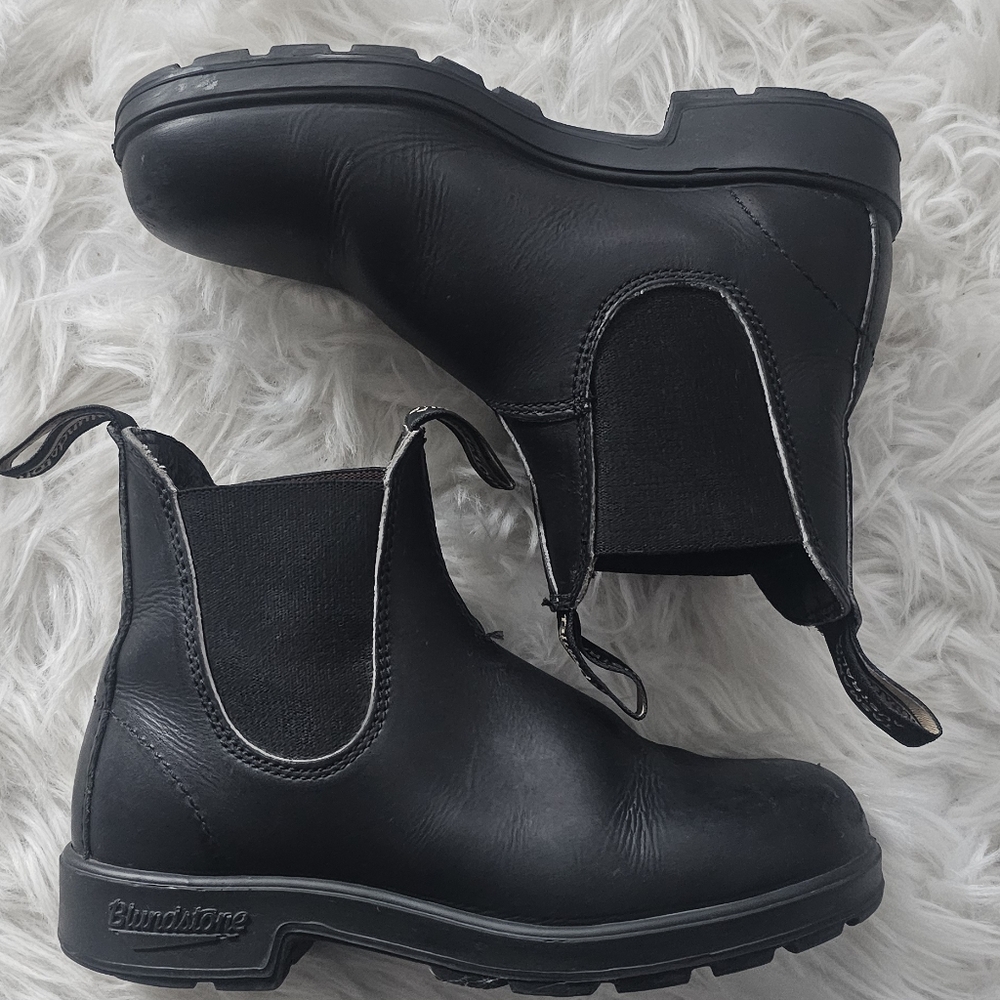Blundstone boots size 3AU or 6.5 US